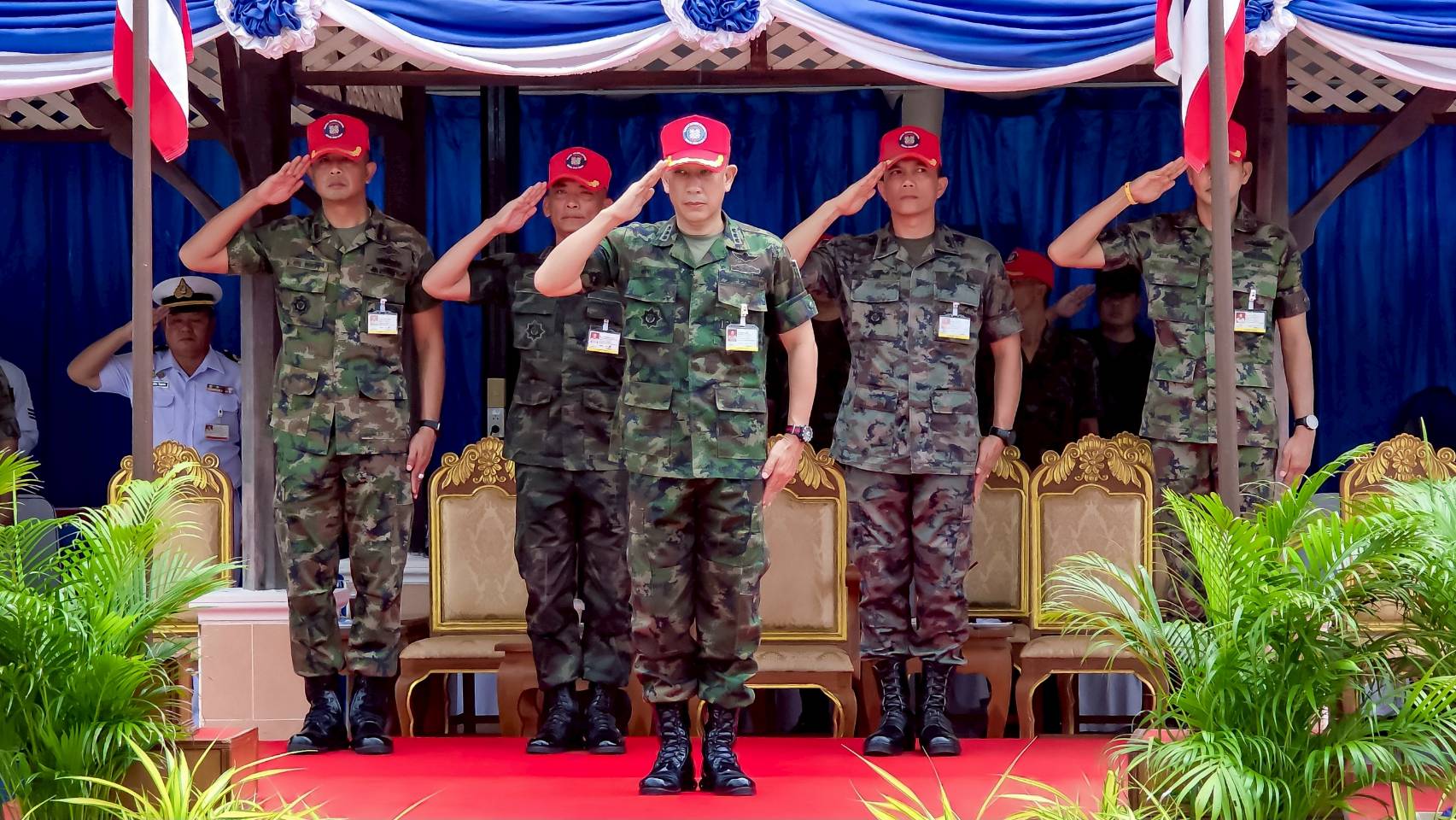 "จบแล้วภาคสาธารณะ 68"   รร.ชุมพลฯ จัดพิธีอย่างสมเกียรติ